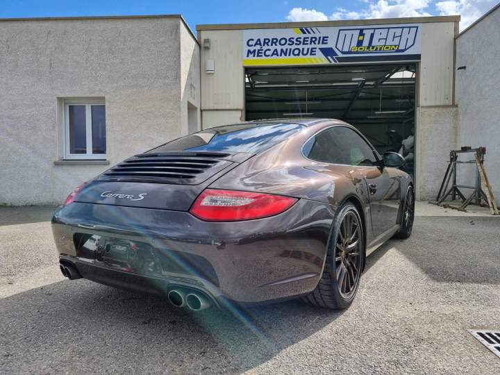 Porsche face arrière Bourg-en-Bresse